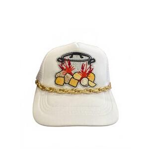 NEW GOLDEN boil trucker hat in white